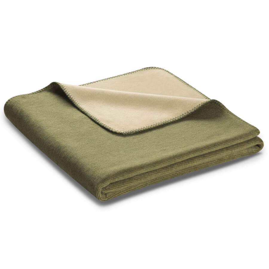 Elegante, zweifarbige Wohndecke Doubleface Oliv Sahara von Biederlack für gemütliche Stunden.