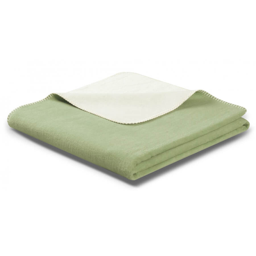 Sofadecke in Mint Ecru mit Zierstich aus Baumwolle – moderne und weiche Couchdecke für ein gemütliches Zuhause.