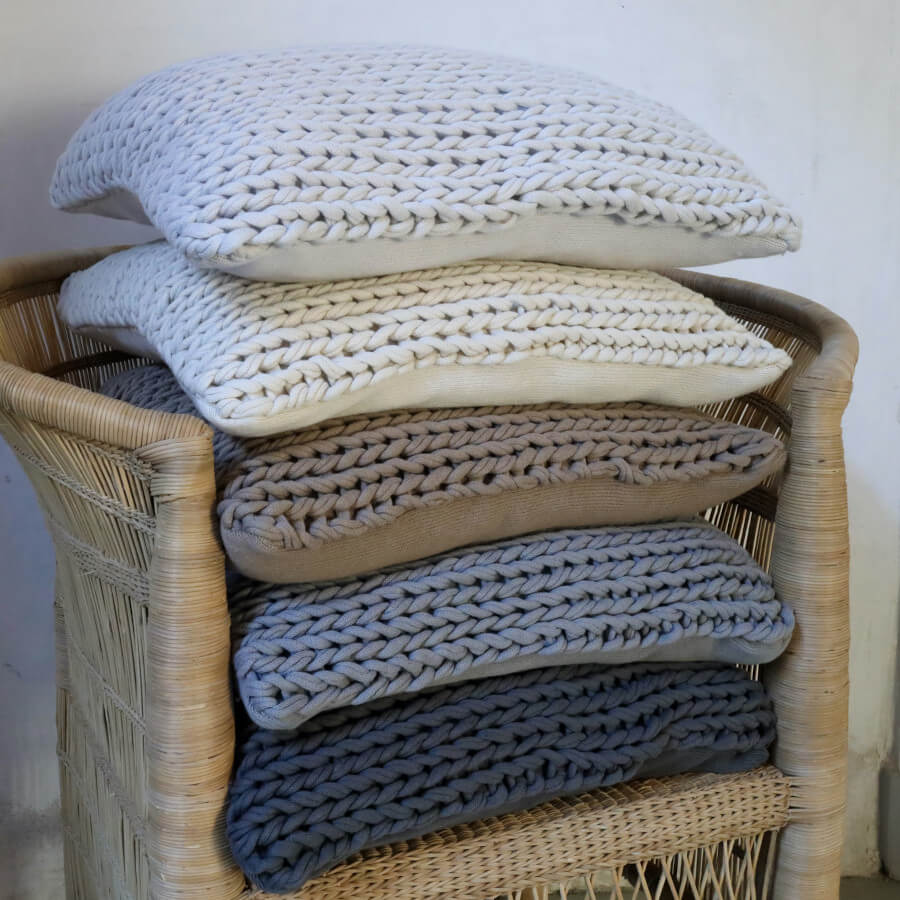 Elba Strick-Kissenbezug, Strickmuster: Stilvolles Kissen für Ihr Zuhause.