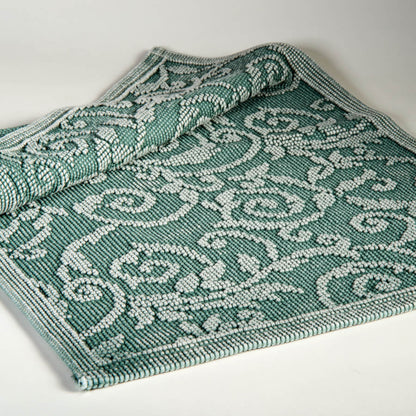 Vintage-Badvorleger Paisley von Evelyn Kahle in Grün für ein modernes Bad: Der Badvorleger im Vintage-Stil verleiht Ihrem Bad eine moderne Note.