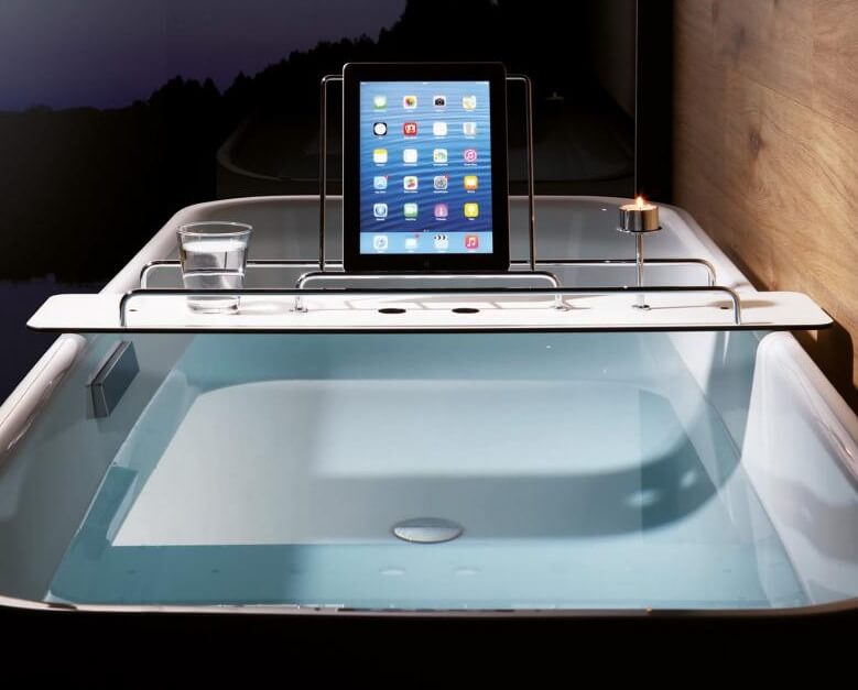 Moderne Badewannenbrücke Flatbord von Giese aus weißem Kunststoff: Entspannung pur in der Badewanne – diese Badewannenbrücke von Giese bietet Komfort und Stil.