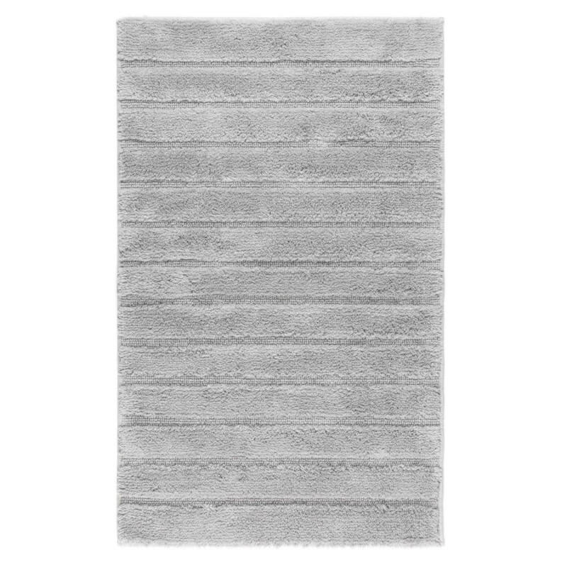Komfortable Badematte in White Smoke Hellgrau, California-Serie, weich und saugfähig, mit stilvollen Hoch-Tief-Streifen.