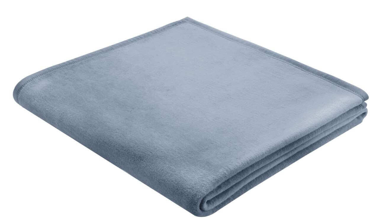 Wohndecke Pure Cotton in Hellblau, warm, pflegeleicht, Baumwolle für leichtes Wohngefühl.