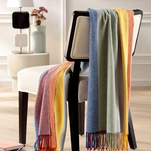 Bunte Wohndecke mit Fransen & Streifen – 130 × 170 cm Colour Lines