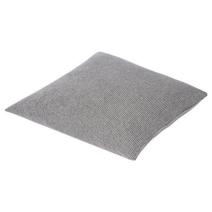 Wollkissen in Dunkelgrau: Der Woll-Kissenbezug "Edinburgh" (50x50cm) in Dunkelgrau ist ein natürliches und stilvolles Wohnaccessoire.