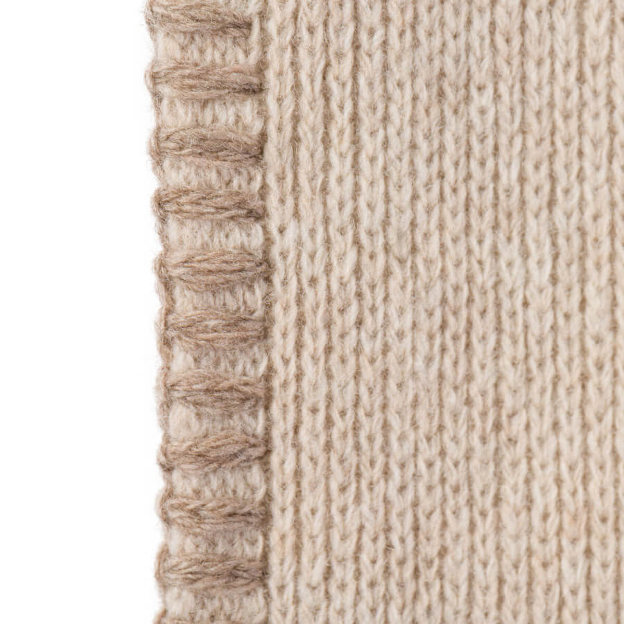 Wollplaid mit Zierstich in Beige-Braun: Das Wollplaid "Glasgow" mit Zierstich ist ein stilvoller Überwurf für Sofa und Bett.